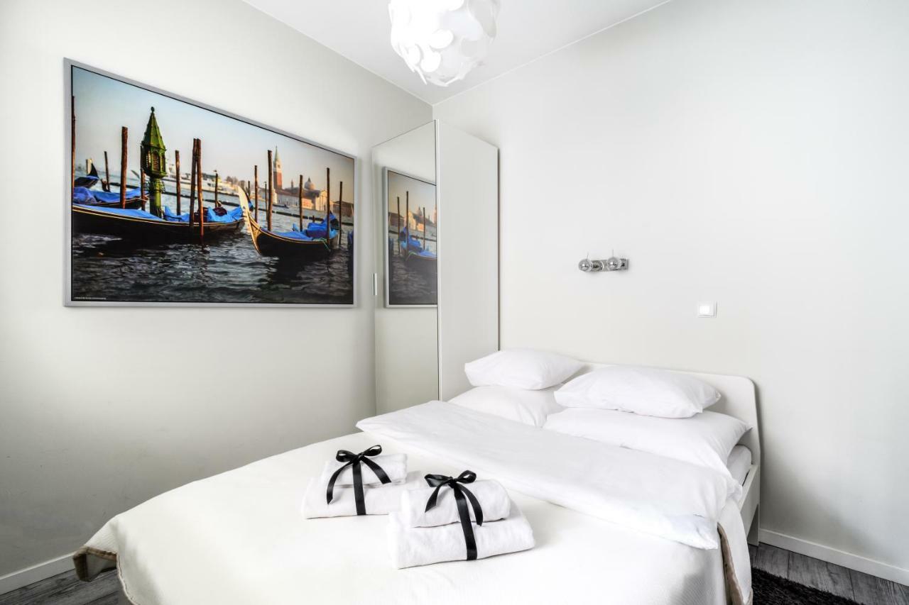Warsaw Night Apartments Siedmiogrodzka מראה חיצוני תמונה