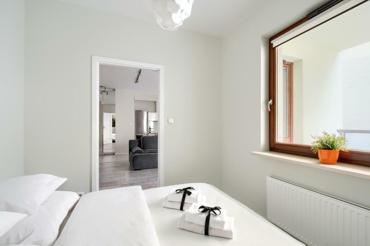 Warsaw Night Apartments Siedmiogrodzka מראה חיצוני תמונה