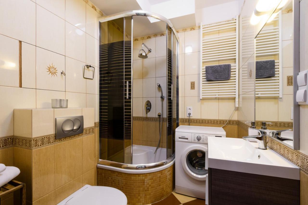 Warsaw Night Apartments Siedmiogrodzka מראה חיצוני תמונה